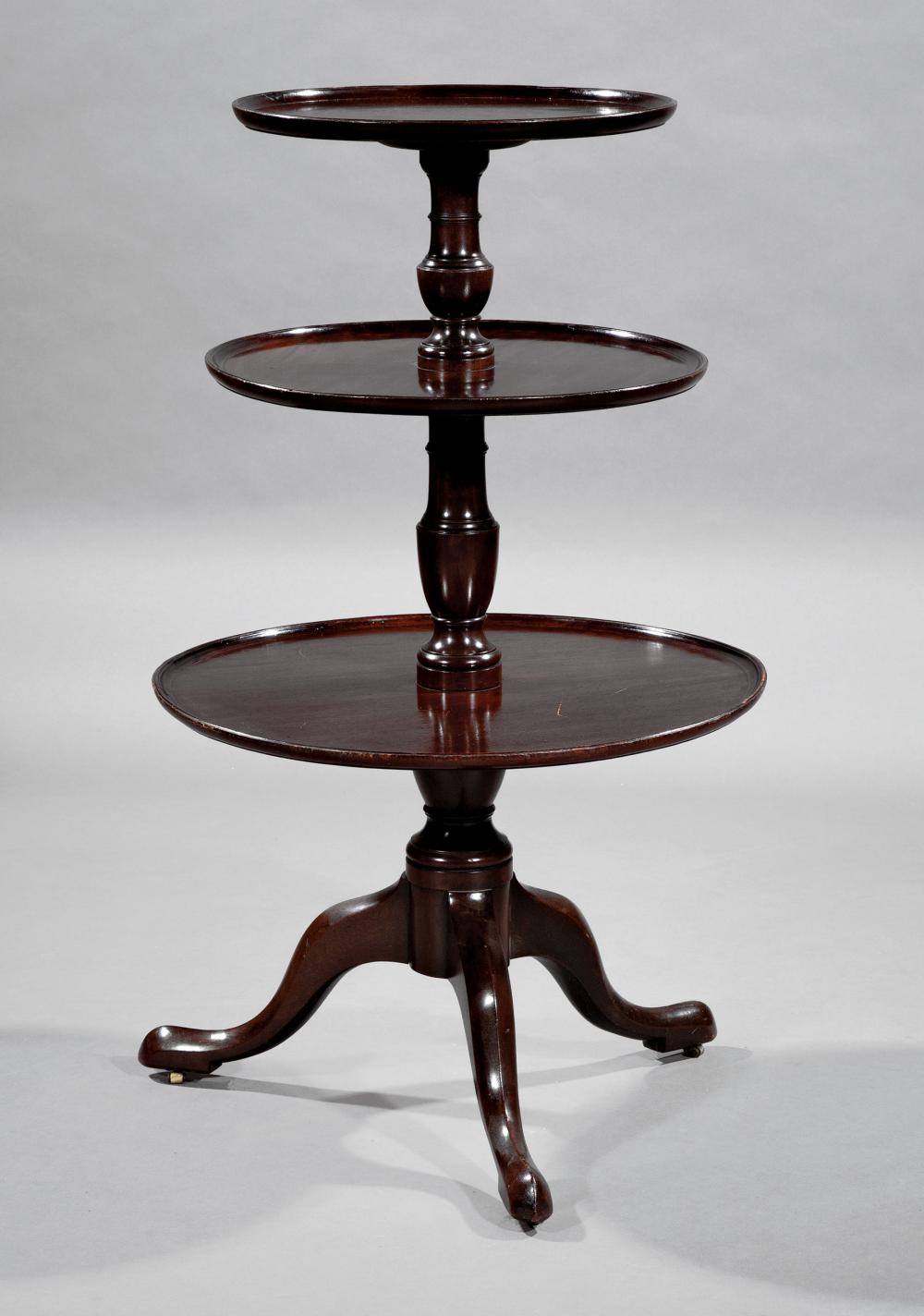 GEORGIAN CARVED MAHOGANY
