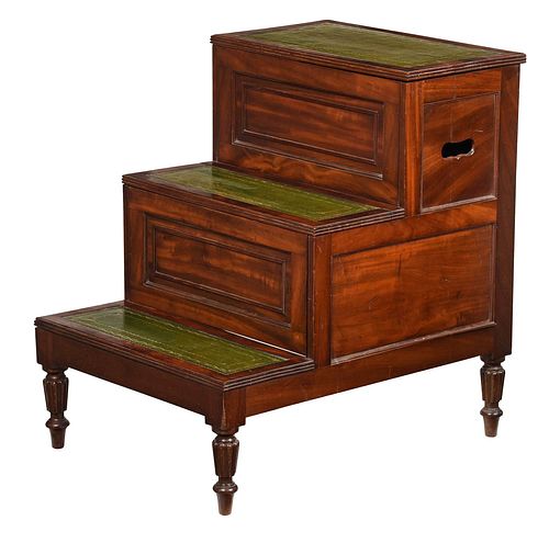 GEORGIAN FIGURED MAHOGANY AND
