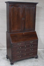 GEORGIAN MAHOGANY BUREAU BOOKC