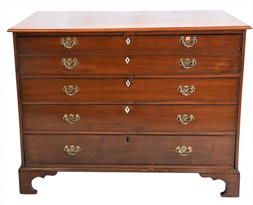 GEORGIAN MAHOGANY CHEST, HAVING