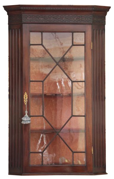 Georgian Mahogany Hanging Corner