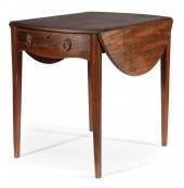 GEORGIAN MAHOGANY PEMBROKE TAB