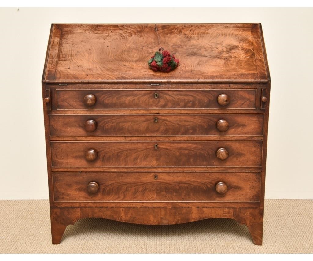 Georgian mahogany slant lid desk,