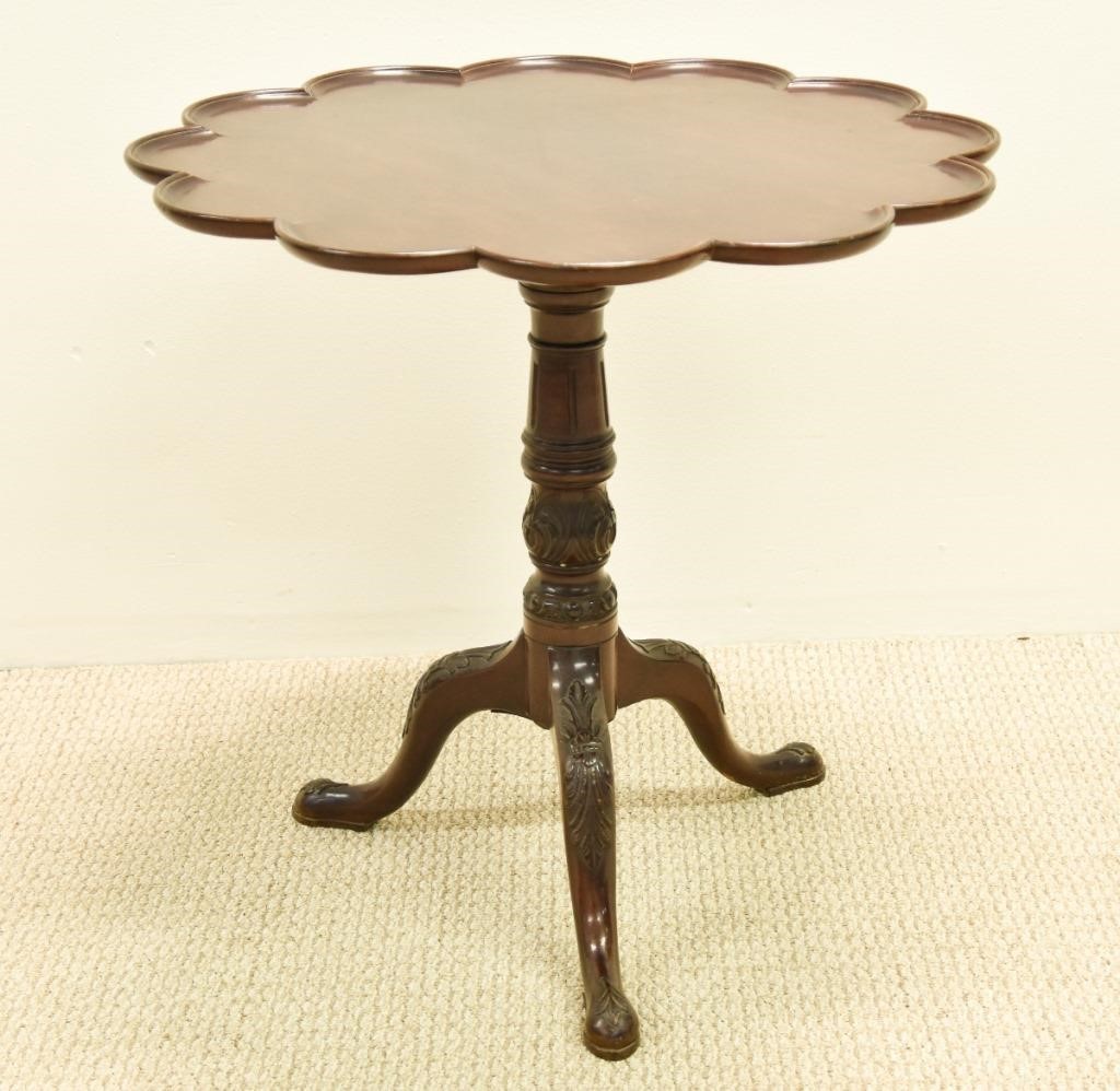 Georgian mahogany supper table,