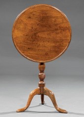GEORGIAN MAHOGANY TILT-TOP TEA
