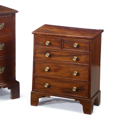 Georgian miniature mahogany chest