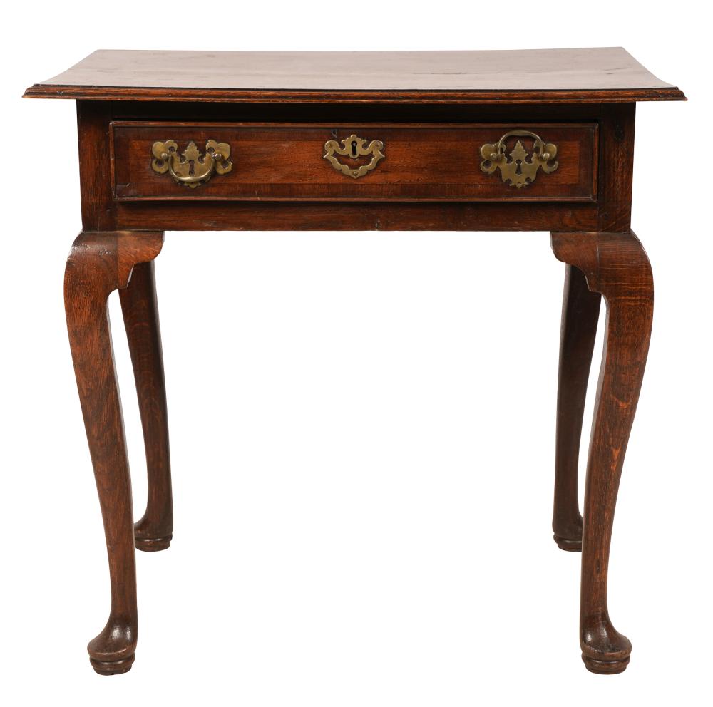 GEORGIAN OAK SIDE TABLEthe