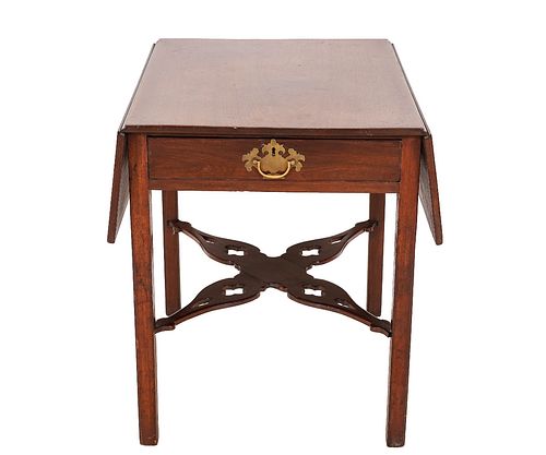 GEORGIAN PEMBROKE TABLEGeorgian