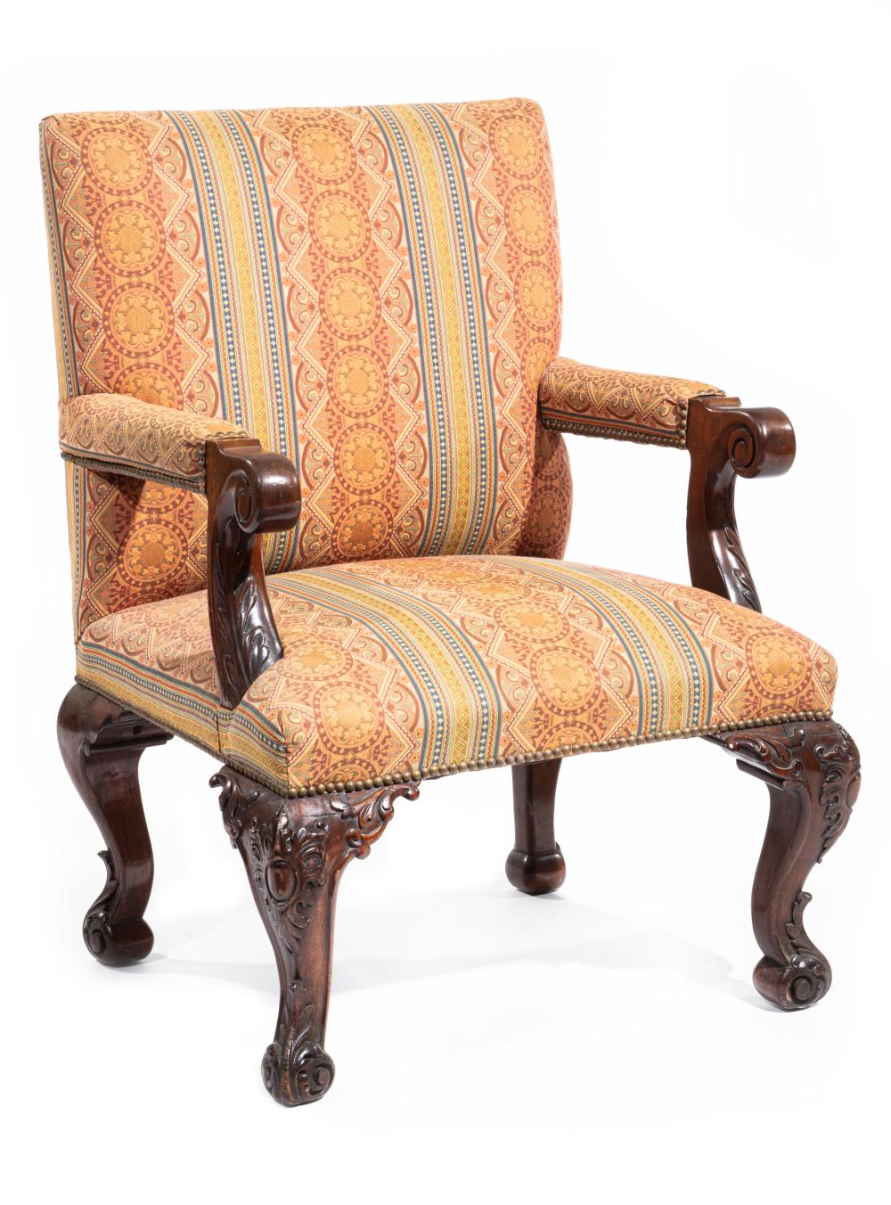 GEORGIAN-STYLE CARVED MAHOGANY