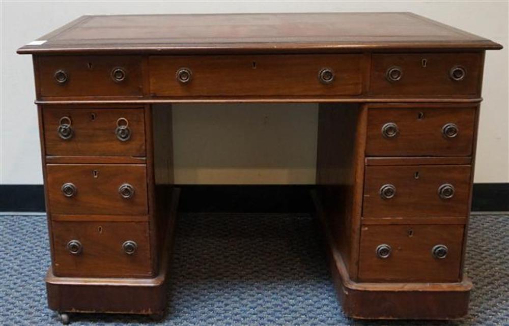 GEORGIAN STYLE MAHOGANY AND