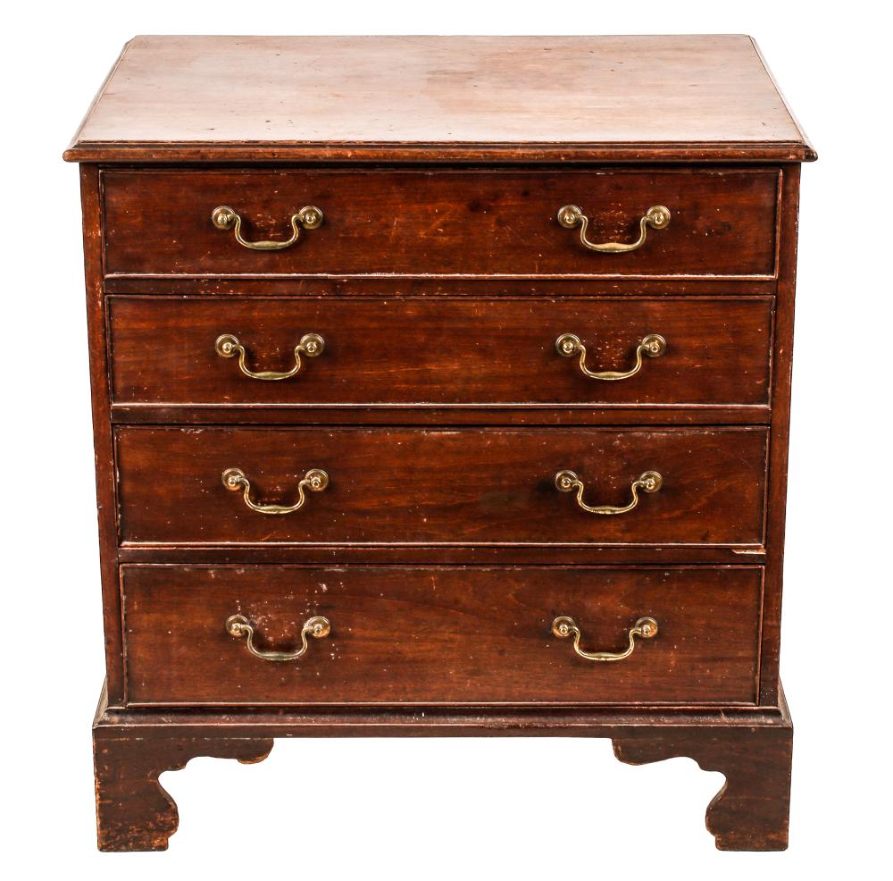 GEORGIAN-STYLE MAHOGANY BACHELOR