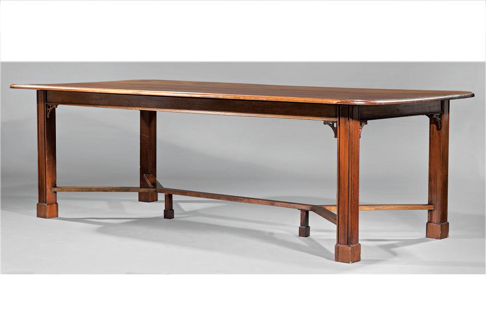 GEORGIAN-STYLE MAHOGANY