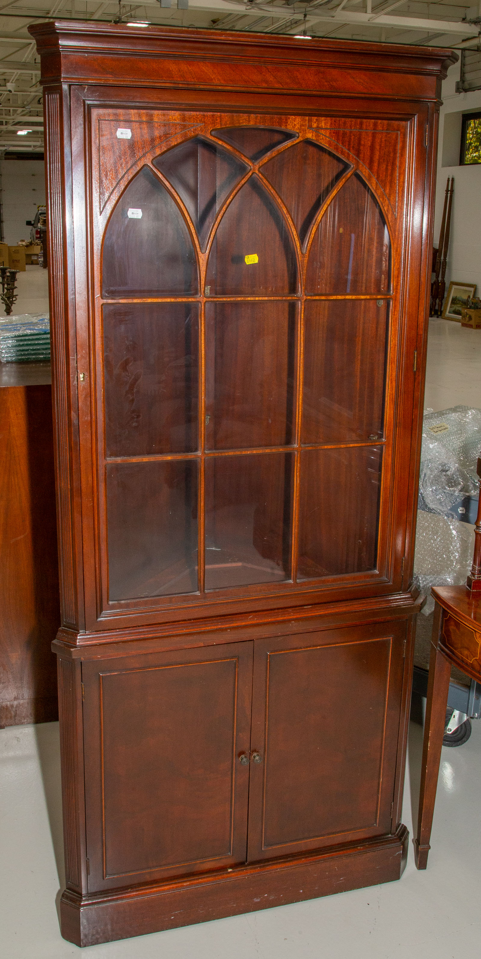 GEORGIAN STYLE MAHOGANY CORNER