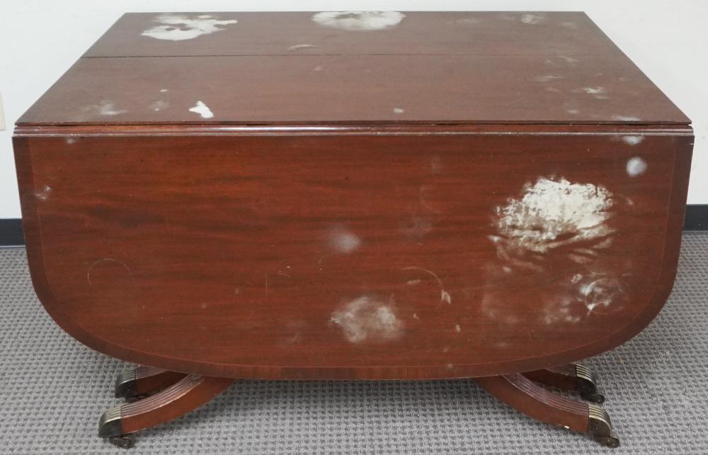 GEORGIAN STYLE MAHOGANY DROP-LEAF