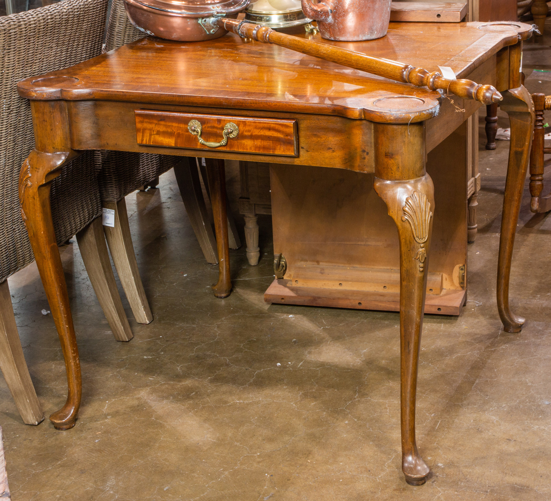 GEORGIAN STYLE MAHOGANY GAMES TABLE