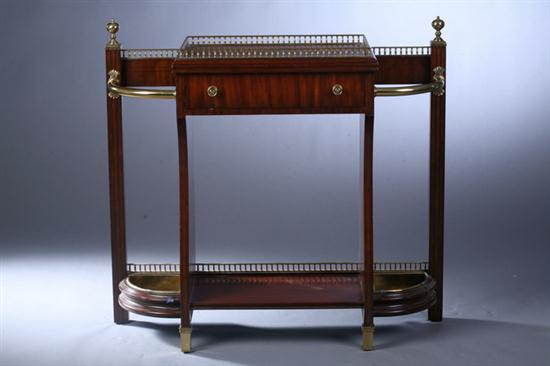 GEORGIAN STYLE MAHOGANY HALL