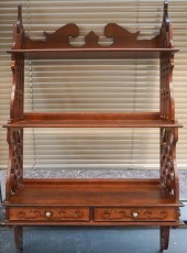 GEORGIAN STYLE MAHOGANY HANGIN