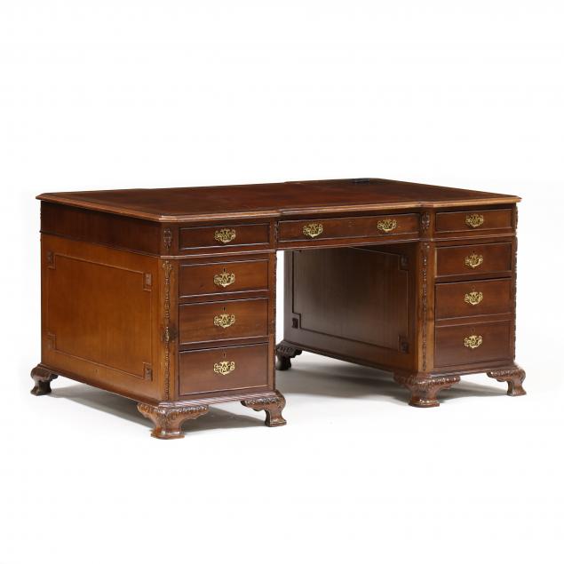 GEORGIAN STYLE MAHOGANY LEATHER TOP
