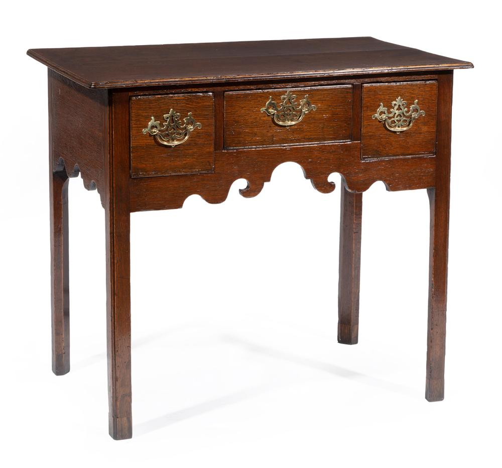 GEORGIAN-STYLE OAK LOWBOYAntique