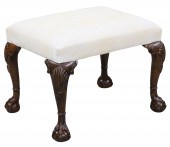 GEORGIAN STYLE WALNUT STOOL Ge