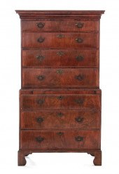 Georgian walnut chest on chest