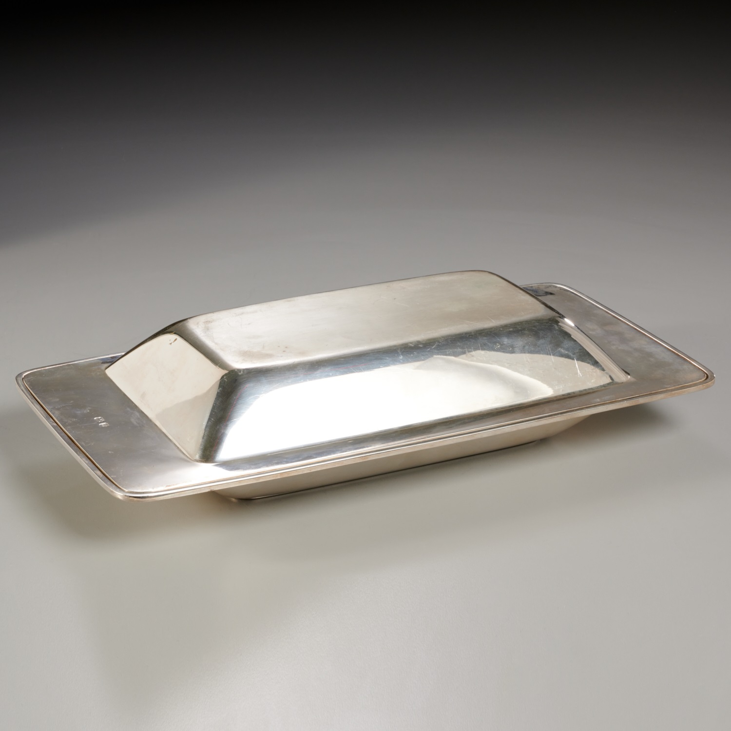 GERALD BENNEY, SILVER LIDDED