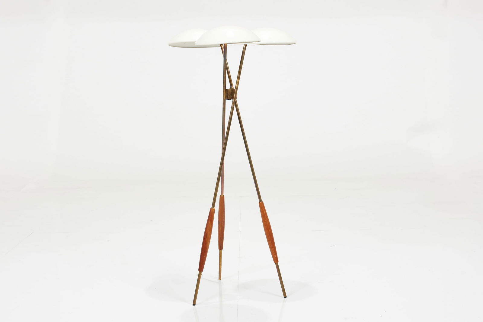 GERALD THURSTON, TRIPOD FLOOR