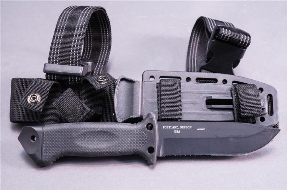 GERBER SURVIVAL KNIFE IN BLACK