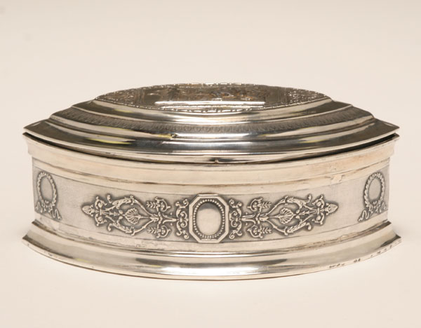German .800 repousse silver box