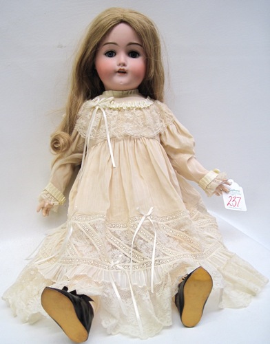 GERMAN BISQUE HEAD GIRL DOLL #101