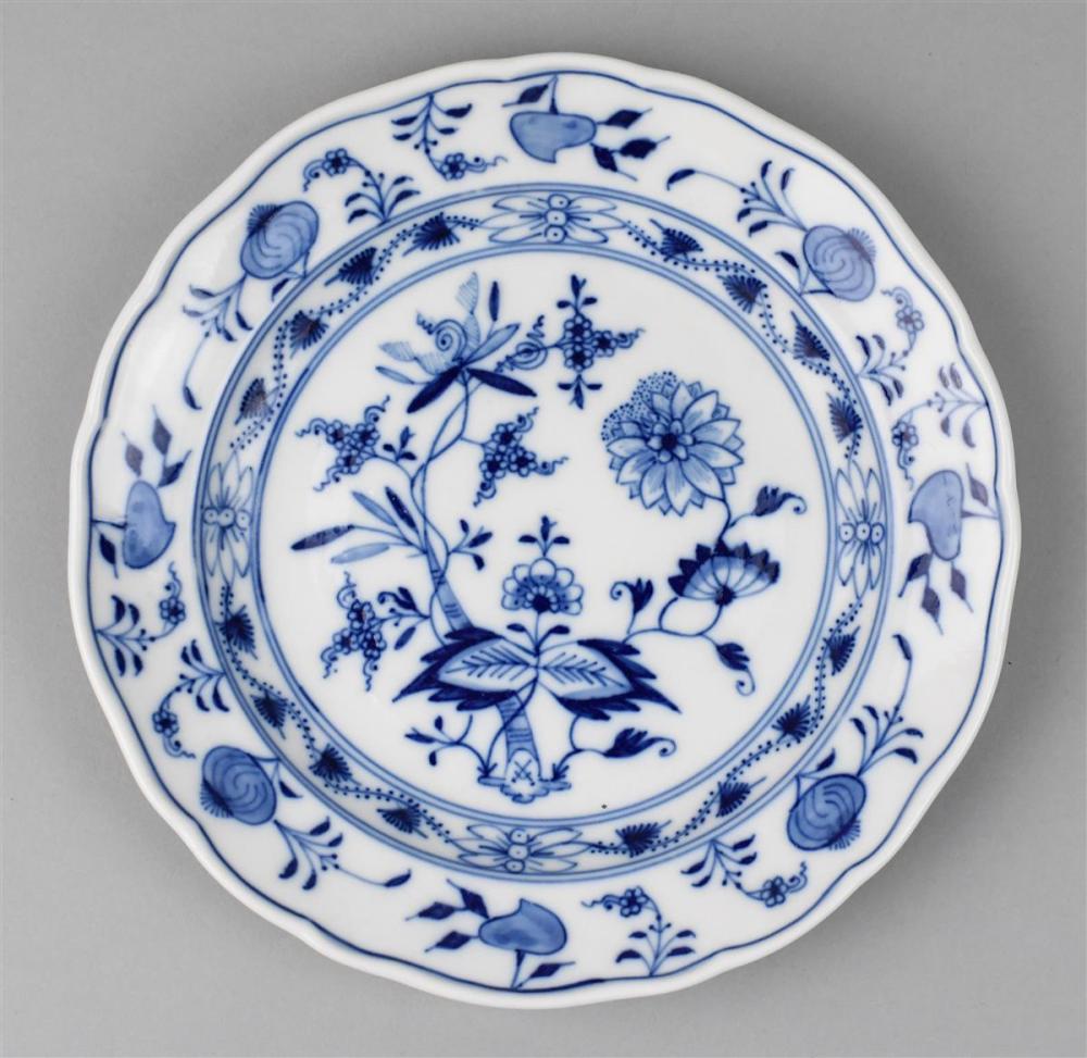 GERMAN 'BLUE ONION' DISHGERMAN