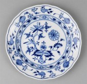 GERMAN 'BLUE ONION' DISHGERMAN