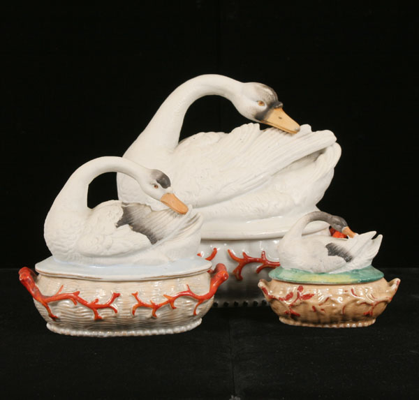 German Choday porcelain swans on
