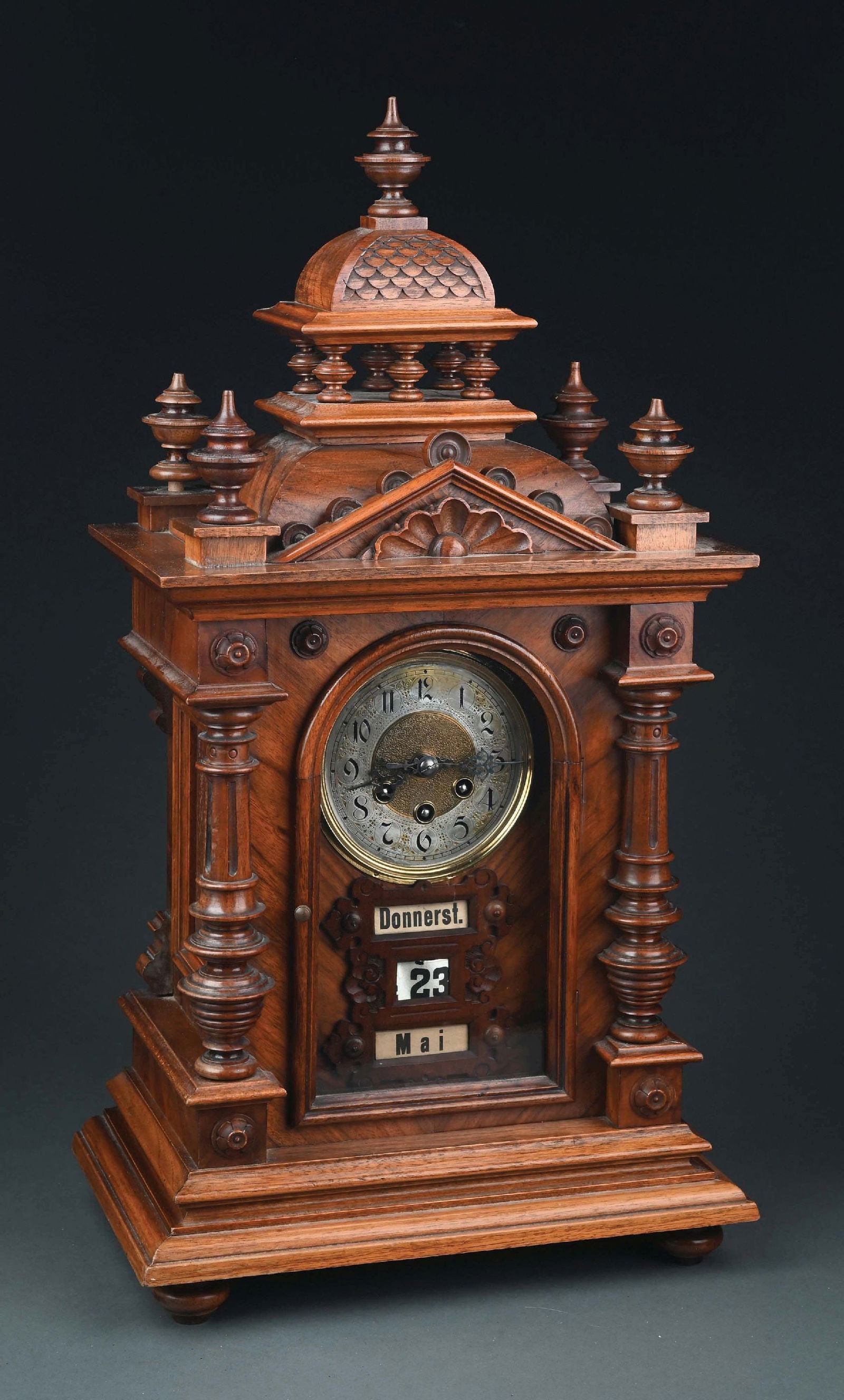 GERMAN DAY/DATE CALENDAR MANTLE