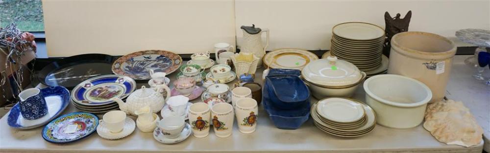 GERMAN PORCELAIN DINNER SERVICE,