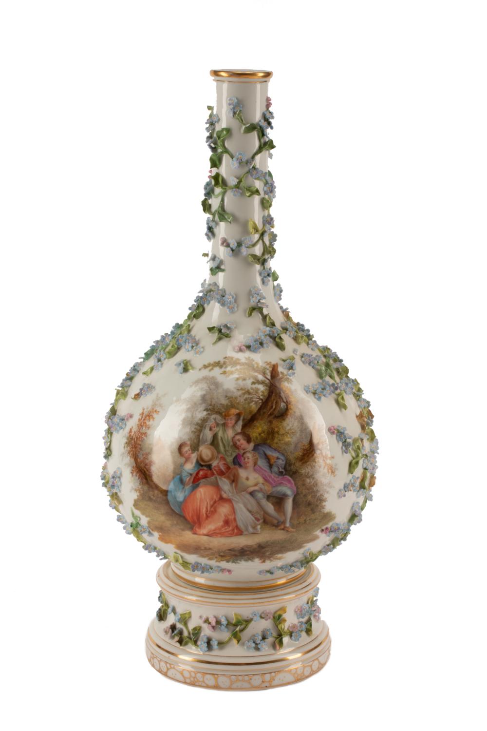 GERMAN PORCELAIN VASE ON BASEGerman