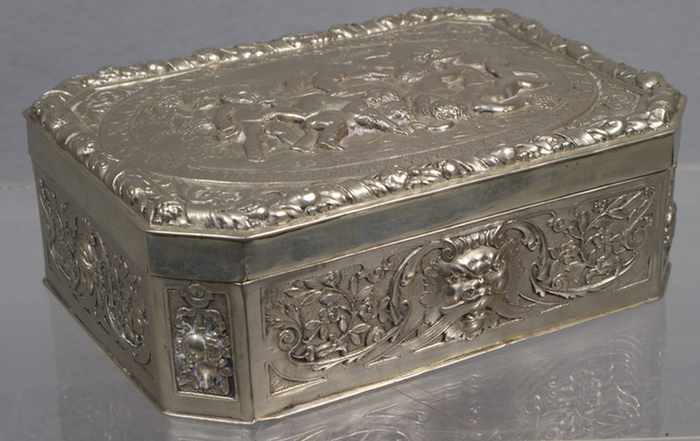 German silver alloy dresser box