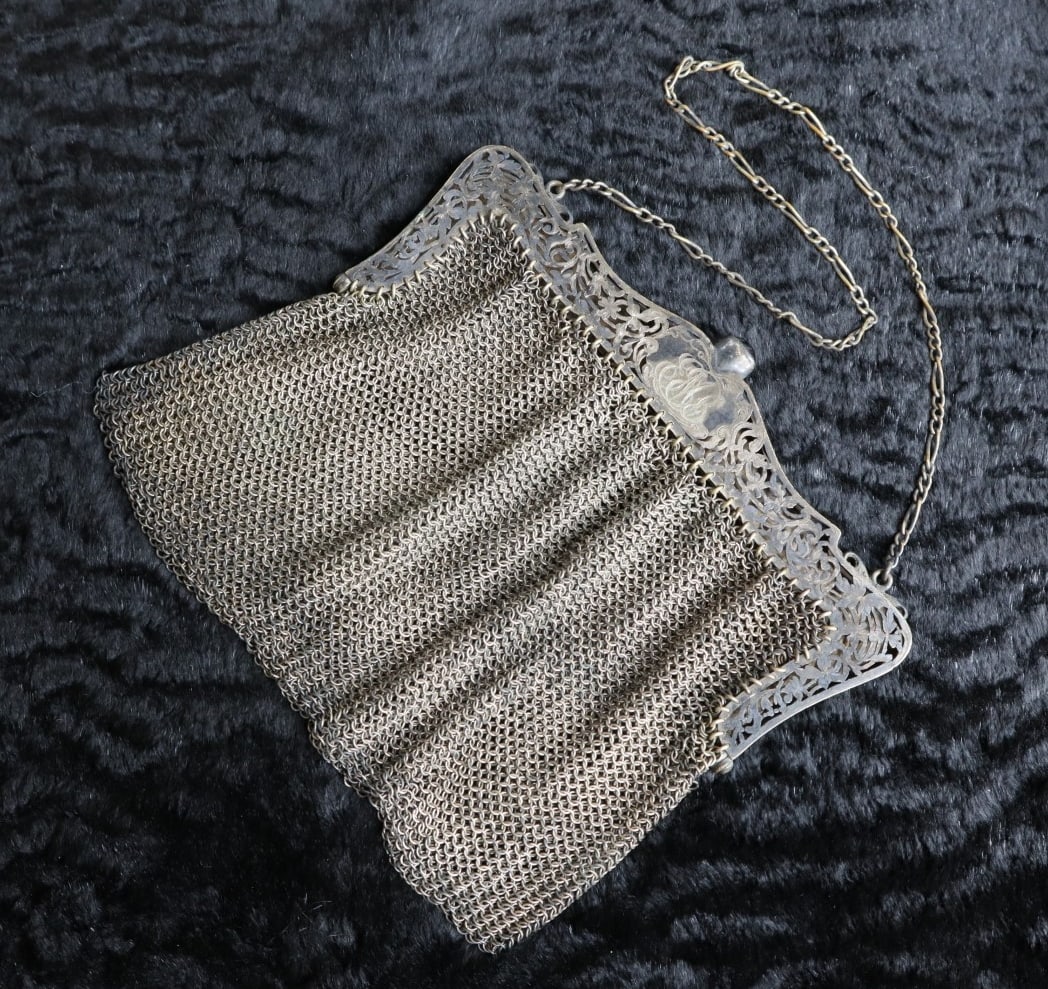 GERMAN SILVER CHAINMAIL PURSE,
