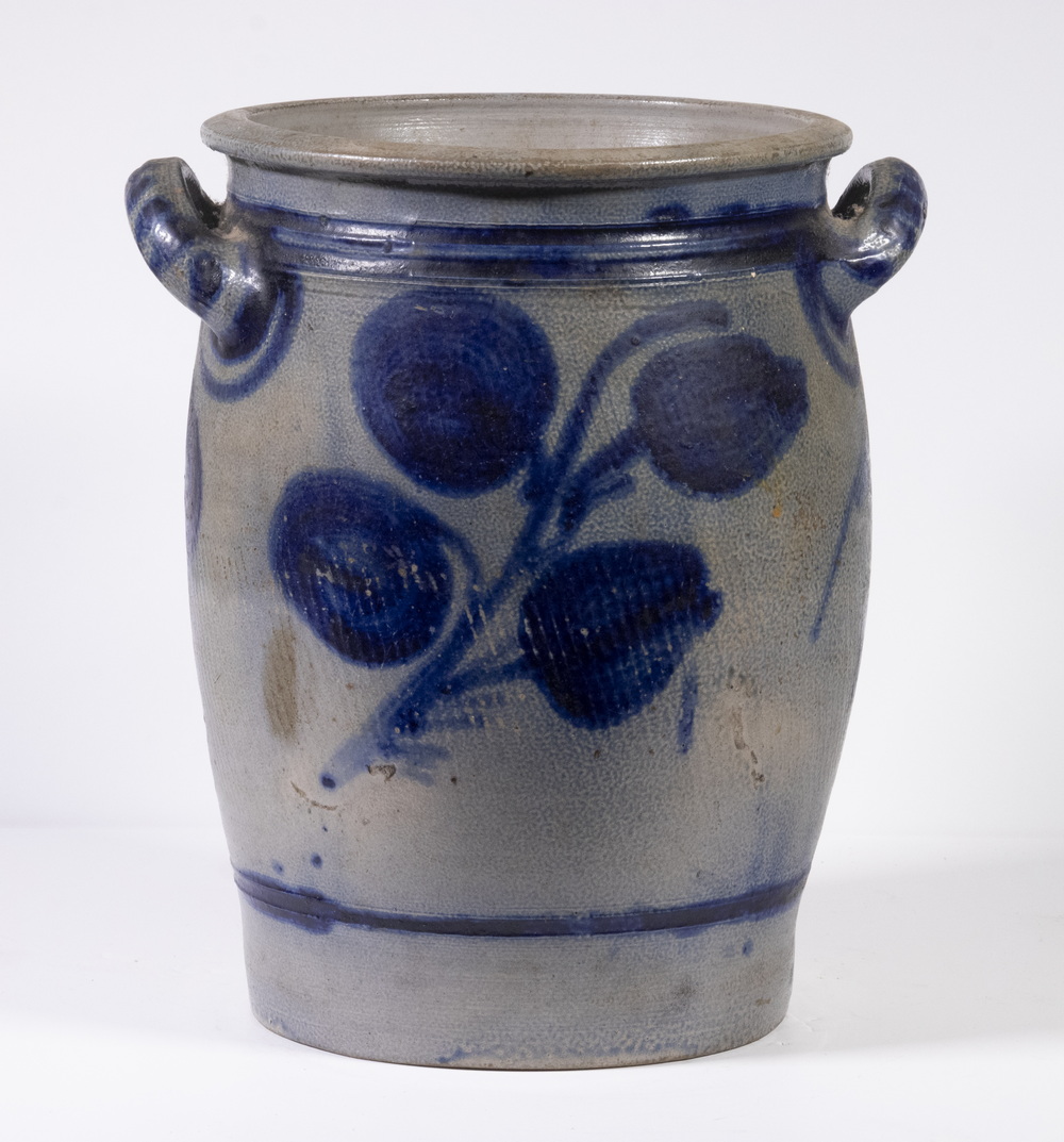 GERMAN STONEWARE CROCK Late 19th c.