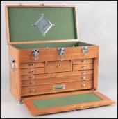 GERSTNER OAK HOBBY CHEST. H: 1