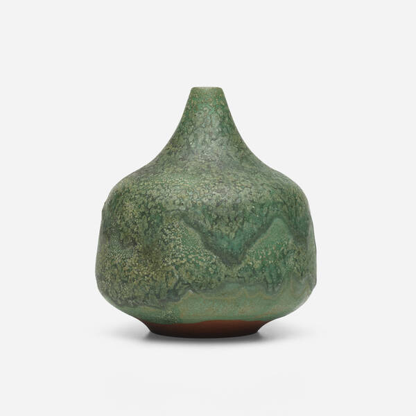 Gertrud and Otto Natzler. Bottle