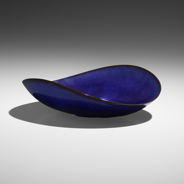 Gertrud and Otto Natzler. Folded