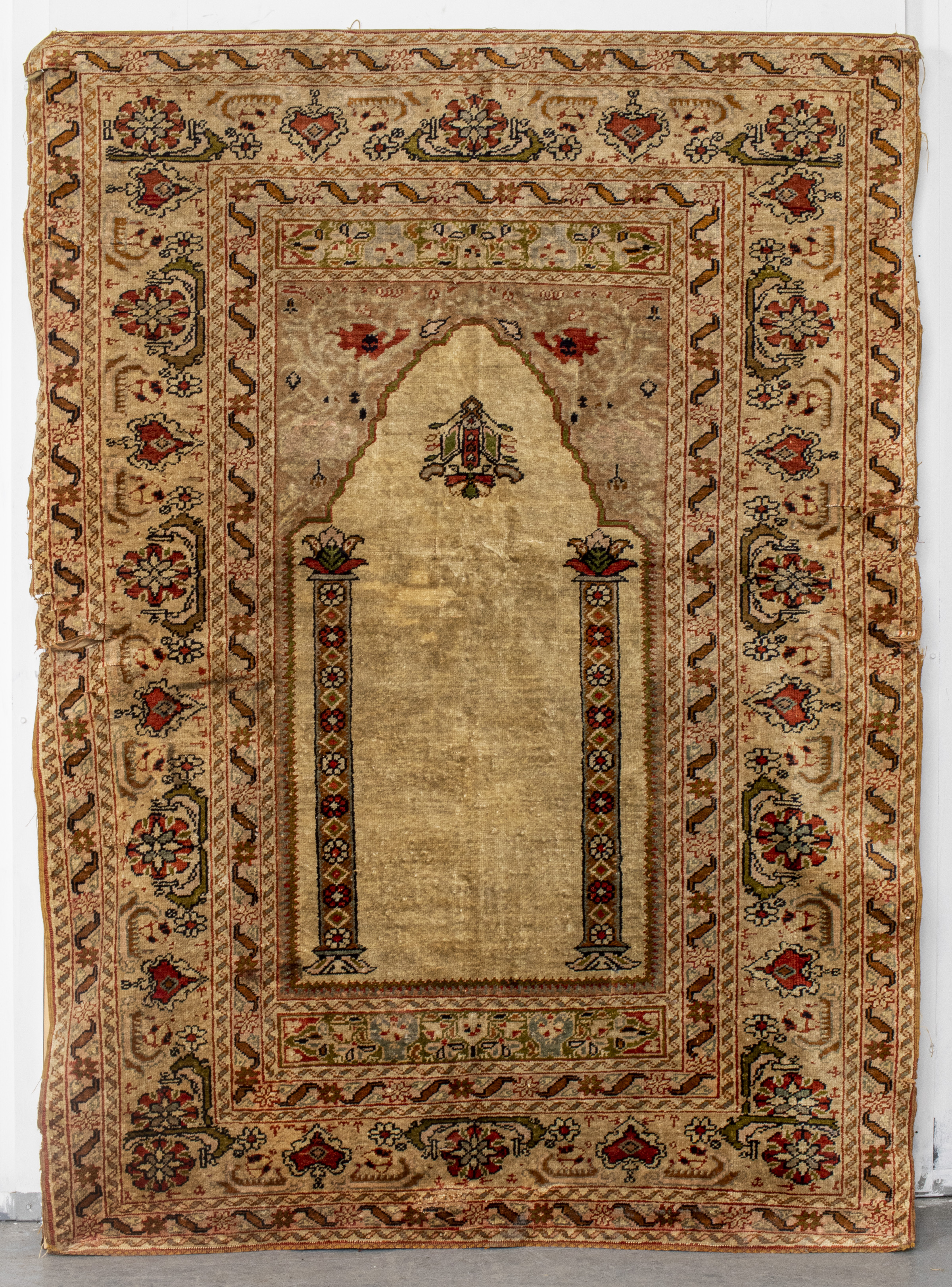 GHIORDES TURKISH PRAYER RUG