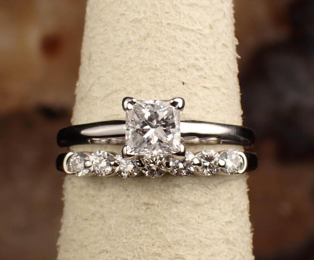 GIA CERTIFIED DIAMOND AND GOLD