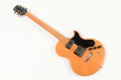 GIBSON L6-S ELECTRIC GUITAR IN