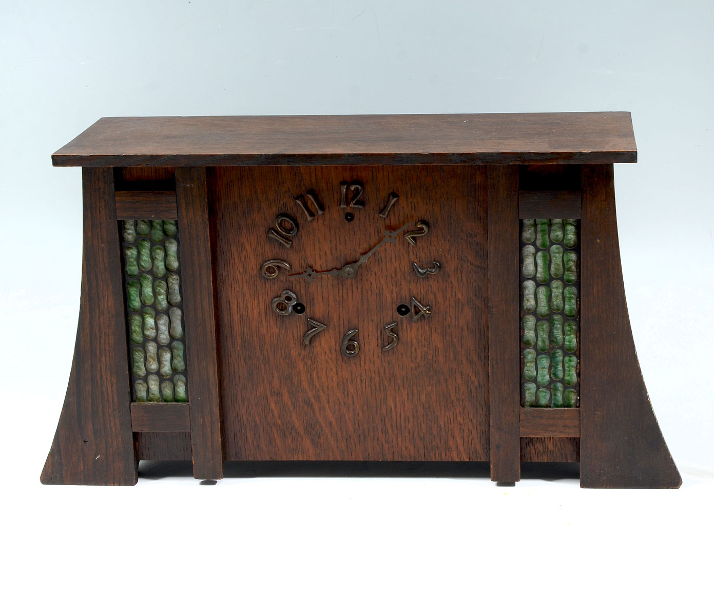 GILBERT ARTS & CRAFTS OAK MANTLE