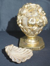 GILT COMPOSITION BASKET OF FRU