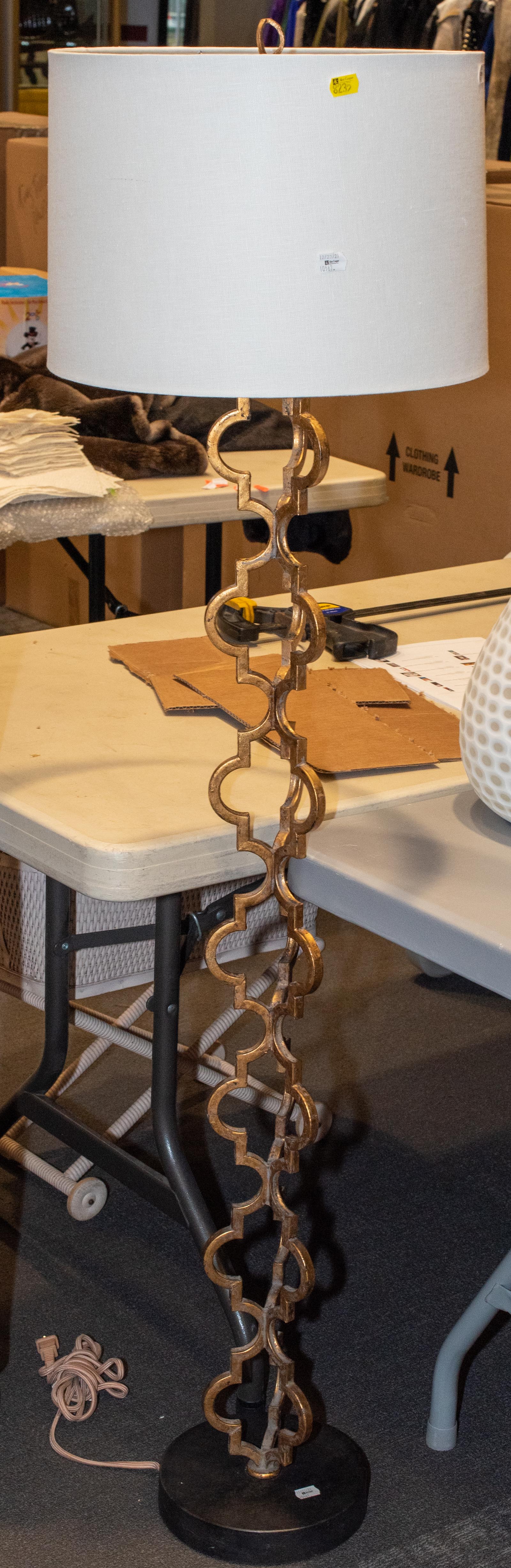 GILT METAL FLOOR LAMP Modern.