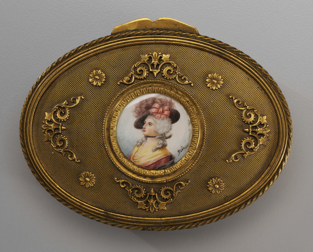 Gilt Metal Jewelry Cask French,