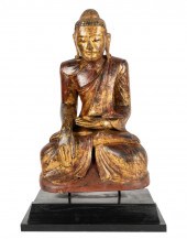 GILTWOOD FIGURE OF BUDDHAGiltw